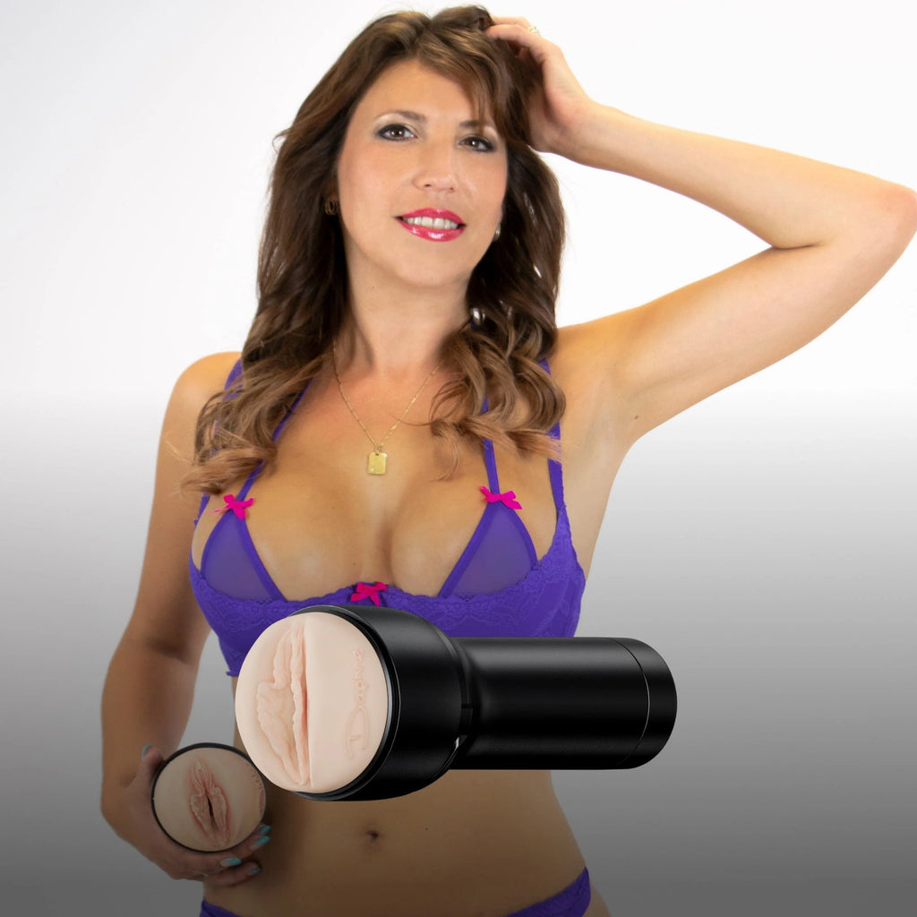 Kiiroo - Feel Daphne Laat